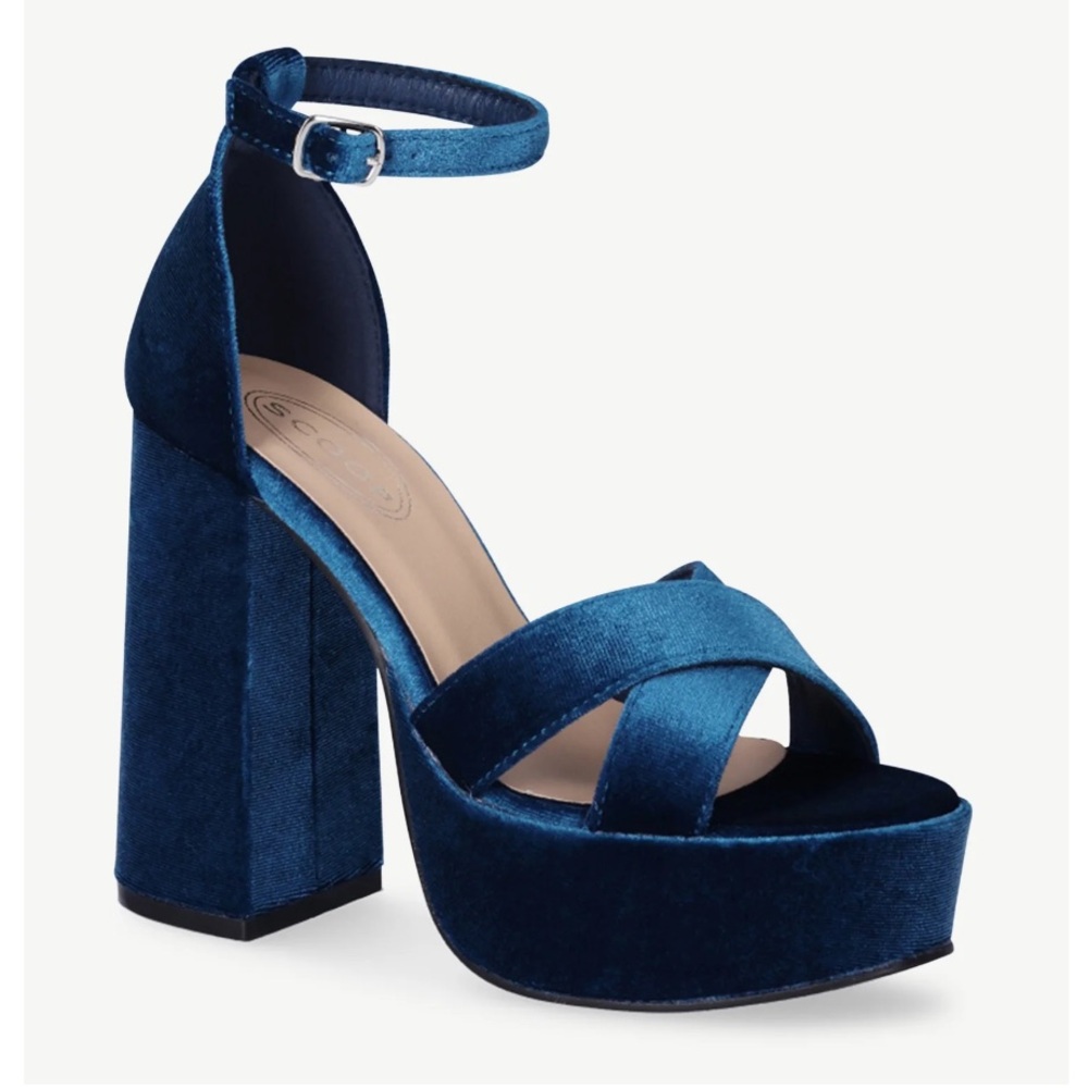 Chic Velvet Platform Sandals in Deep Blue